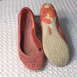 Merrell Size 7 Select Grip Coral Ballet Flats
